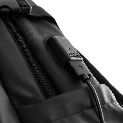 Plecak podróżny do samolotu z kieszenią na laptop 20l 40x20x25 cm - czarny