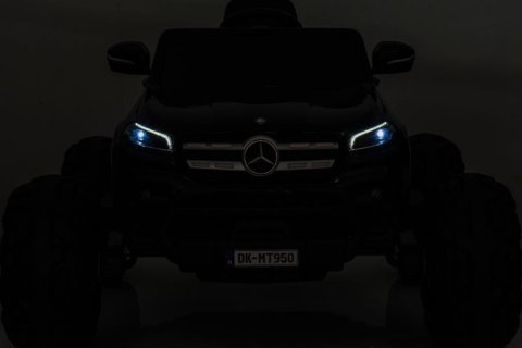 Auto Na Akumulator Mercedes DK-MT950 4x4 Czarny Auto Na Akumulator Mercedes DK-MT950 4x4 Czarny