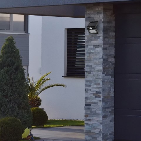 Lampka Solarna Butterfly Czarna 1,5W Lampka Solarna Butterfly Czarna 1,5W